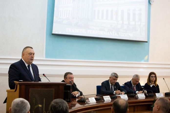 an universitar primar craiova