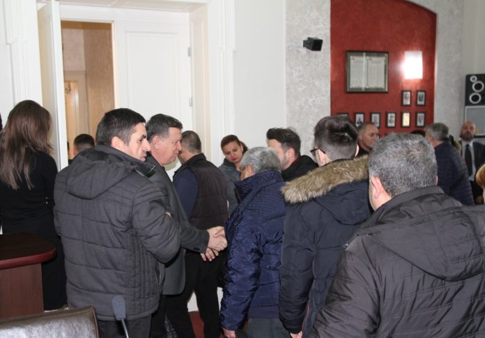 primar, gutau, valce, garsoniere