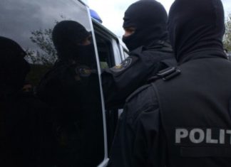 Video: Percheziţii la un club de noapte din Caracal, unde minorele erau forţate să se prostitueze caracal, minore , prostitutie, club