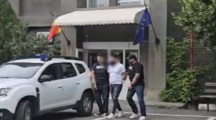 Screenshot_2025-05-25-11-11-56-767_com.miui.mediaviewer-edit