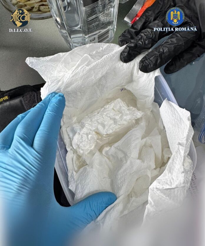 Traficant de cocaină, prins în flagrant la Craiova!