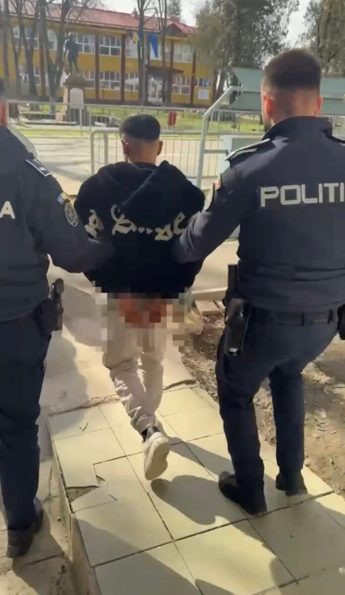 retinut eținut după ce a bătut un tânăr de 19 ani