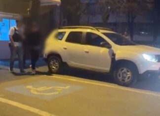 Adolescent reținut după ce și-ar fi agresat fosta prietenă, pe o stradă din Craiova