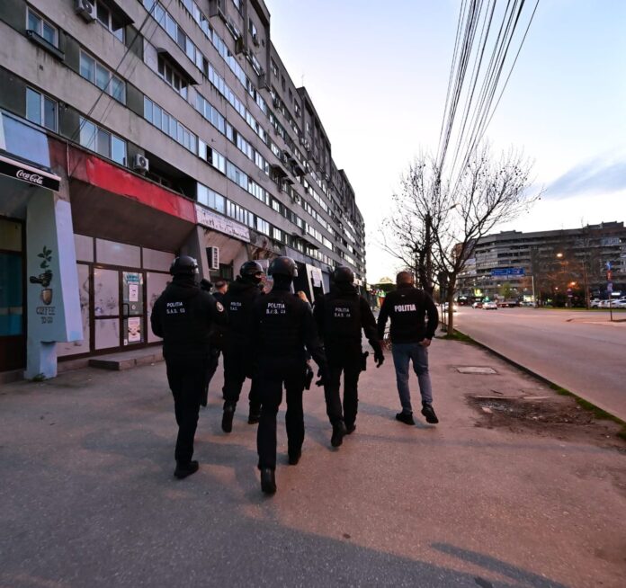 Razie în transporturi: angajat CFR prins băut la serviciu și locomotive lăsate nesupravegheate!