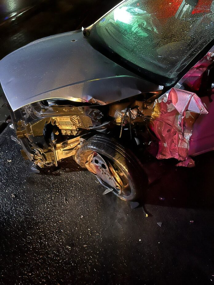 Accident rutier în Dolj: șofer băut, rănit după coliziunea cu un TIR!