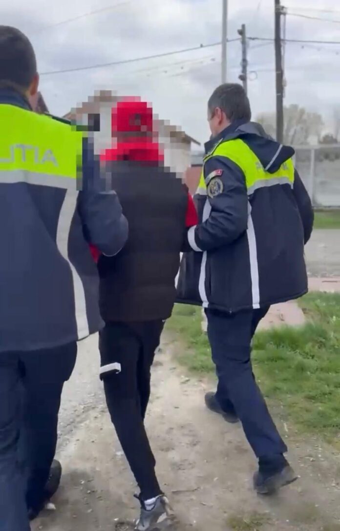 Tânăr reținut pentru furt calificat