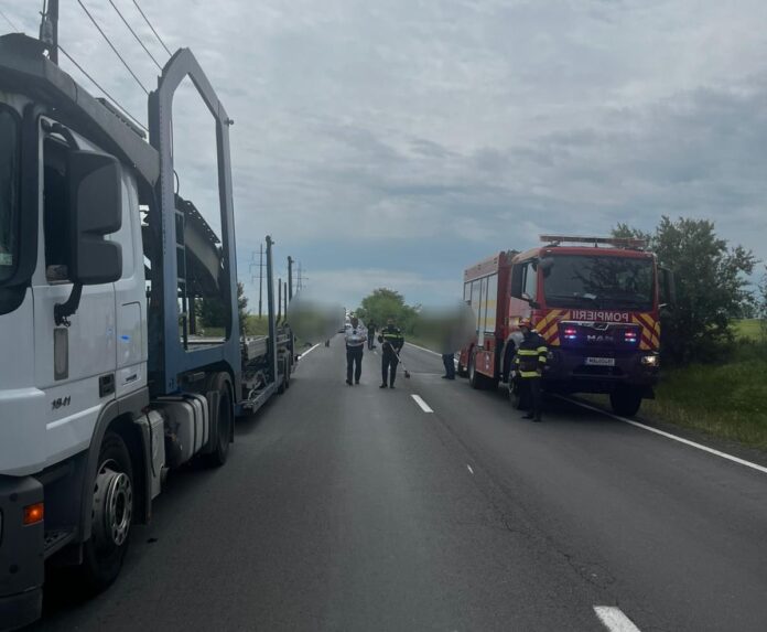 Accident rutier pe DN 56, la ieșirea din localitatea Hunia