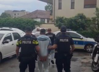 Scandal sângeros în Craiova: un tânăr a fost atacat în propria locuință