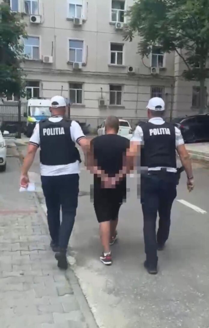 Șofer din Craiova, reținut după ce a intrat cu mașina într-un sens giratoriu la Pielești. Avea peste 2,7 g/l alcool pur în sânge