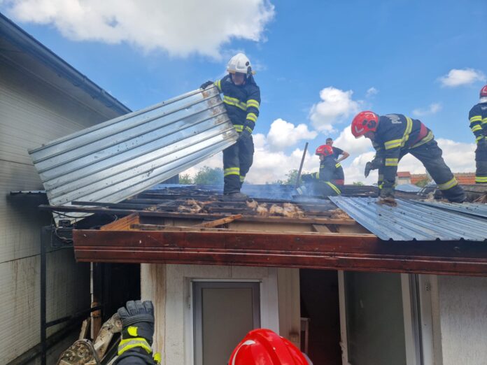 Incendiu la o gospodărie din Țuglui
