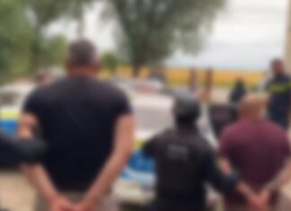 Cinci bărbați din Rast, reținuți după o bătaie izbucnită în fața căminului cultural