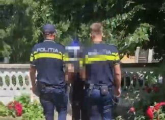 Doi bărbați din Celaru, reținuți după ce au înjunghiat un tânăr în urma unui conflict izbucnit la băutură Doi bărbați din Celaru, reținuți după ce au înjunghiat un tânăr în urma unui conflict izbucnit la băutură.