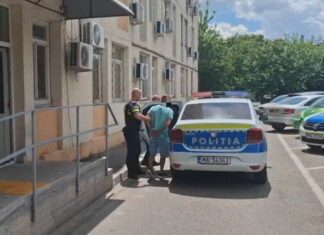 Hoț prins după mai bine de o lună. Un bărbat a fost reținut pentru furtul unui telefon din Craiova.