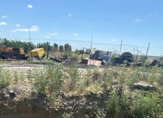 Amendă de 120.000 de lei pentru poluare în Malu Mare. Apele uzate au fost deversate luni la rând în mediul înconjurător Amendă de 120.000 de lei pentru poluare în Malu Mare. Apele uzate au fost deversate luni la rând în mediul înconjurător