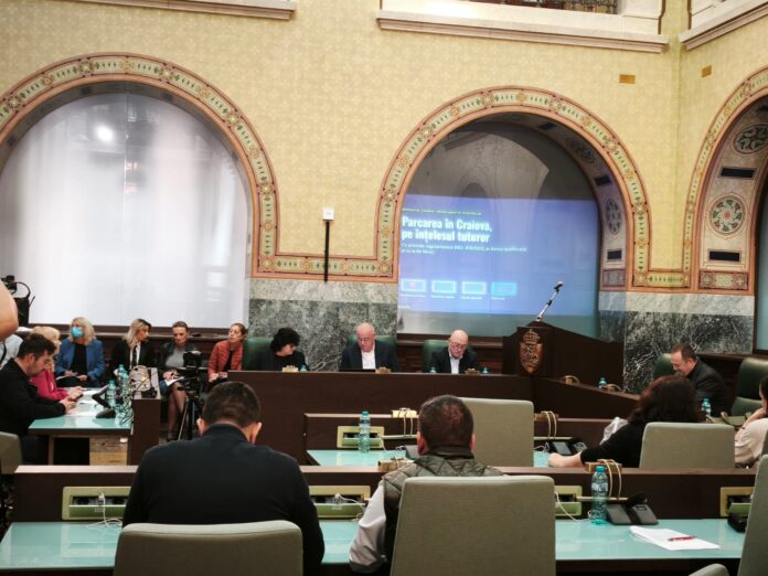Proiectele privind salubrizarea și parcările din Craiova, criticate de opoziție